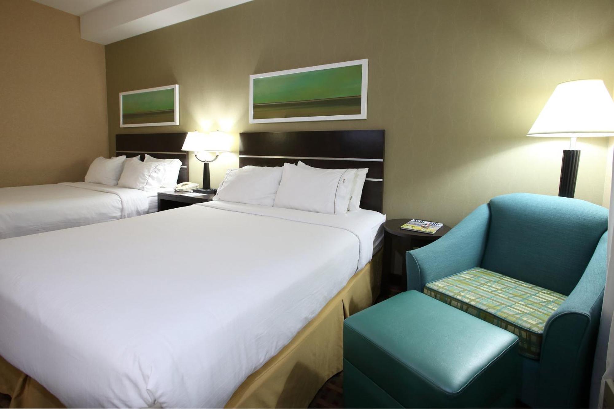 Holiday Inn Express Hotel & Suites Vernon By Ihg Екстериор снимка